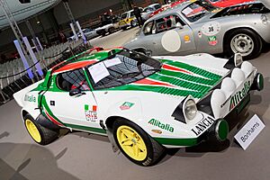 Paris - Bonhams 2017 - Lancia Stratos Groupe 4 coupé - 1976 - 006