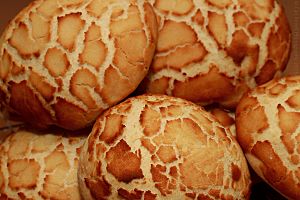 Tiger Giraffe Bread Rolls (9130659366).jpg