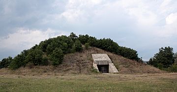 Tracian-tomb-Strelcha-Front-view