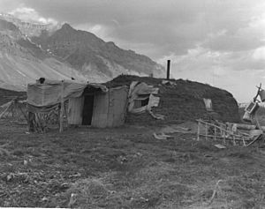 Anaktuvuk house 1957