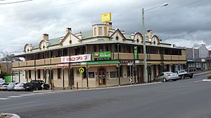 Central Hotel, Stanthorpe, 2015.JPG