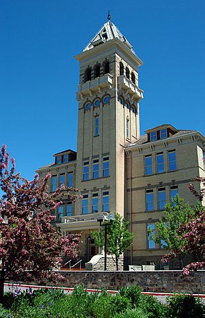 Old Main Utah St Univ