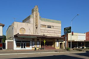 Scone Civic Theatre 001.JPG