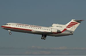 South Airlines Yakovlev Yak-42D Karpezo-1.jpg