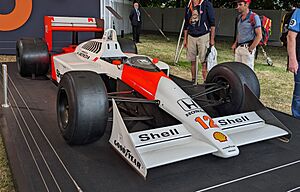 1988 McLaren MP4-4 1.jpg