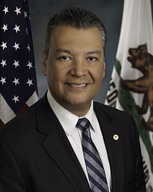 Alex Padilla 117th Congress portrait