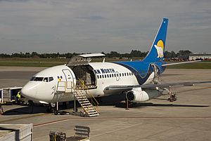 Canadian North B737-200