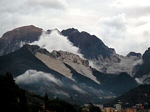 Carrara marble mt sagro