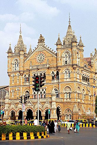 Facade of CST.jpg