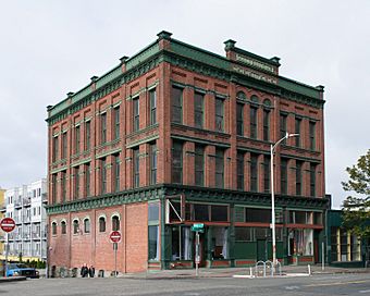 Hull Building.jpg