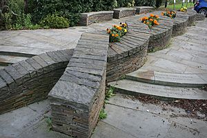 Newtown Memorial Garden, Tyndall Street