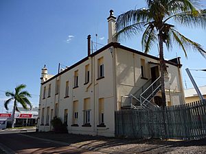 Ambulance Building, Charters Towers 02