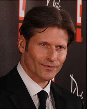 Crispin Glover cropped 2010.jpg