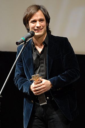 Gael García Bernal (Guadalajara Film Festival) (cropped)