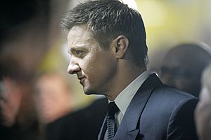 Jeremy Renner (7732145592)