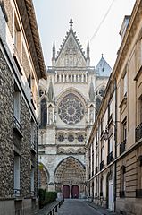 North Transept of Reims Cathedral and Rue de Préau 20140306 21