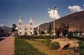 Plaza de Huánuco con la Iglesia de San Sebastian al fondo