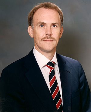 William Robert Graham, NASA photo portrait, November 1985.jpg