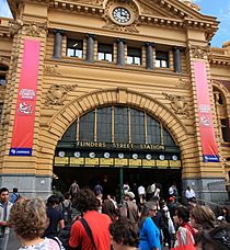 Flinders st station mlb