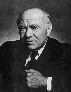 Lord Beaverbrook 1947b.jpg