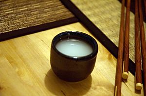 Nigori sake.jpg