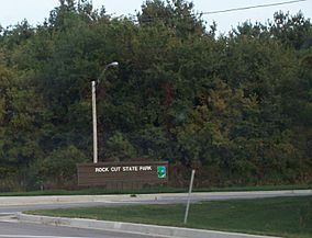 RockCutStateParkSign.jpg