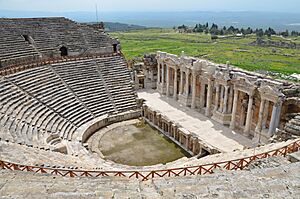 The Roman theatre, built in the 2nd century AD under Hadrian on the ruins of an earlier theatre, later renovated under Septimius Severus, Hierapolis, Turkey (17033895960)
