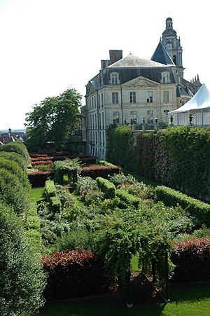 Blois Hotel de ville 02