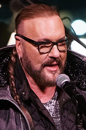 Desmond Child 2019 (cropped).jpg