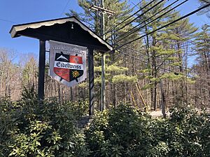 Entrance sign to the community