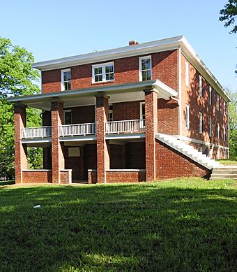 Kumler Hall.jpg