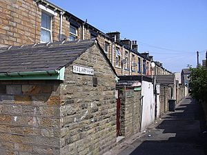 Railway View, Brierfield, Nelson, Lancashire - geograph.org.uk - 1379036