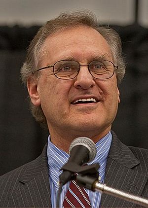 Stephen Lewis - photo by Gordon Griffiths - 17 April 2009 crop.JPG