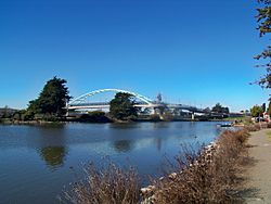 AquaticParkPedBridge1