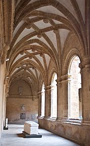 Claustro Museo Arqueológico Oviedo