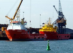 Hartlepool Docks - geograph.org.uk - 136642