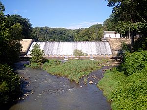 Lake Roland Dam