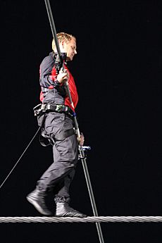 Nik Wallenda Niagara Falls closeup