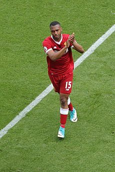 Sturridge leaves the field (34665487952)