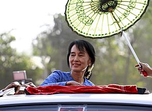 Suu-kyi-khawmu-campaign