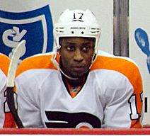 Wayne Simmonds 2011-12-29