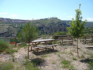 Àrea descans pont albentosa.JPG