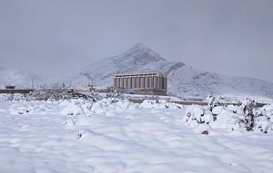 Beaumont Hospital with snow 27 Dec 2015