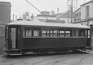 Fremantle tram 04 (cropped)