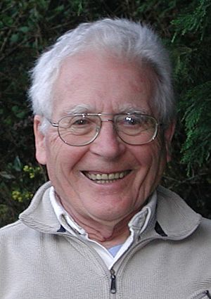 James Lovelock, 2005 (cropped).jpg