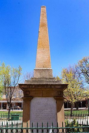 Monument (49826008358).jpg