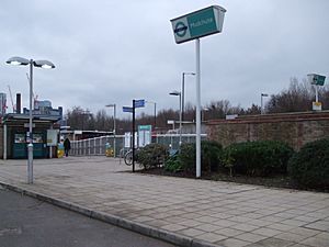 Mudchute DLR stn western entrance