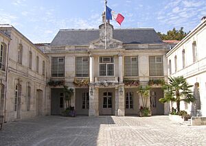 Saintes hotel de ville