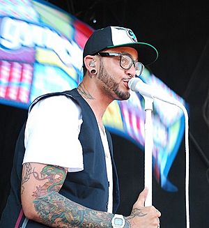 Travis mccoy warped 08.jpg