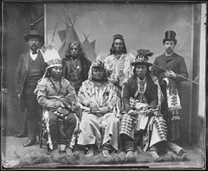 Umatilla, Paloos, and 2 white men - NARA - 523642